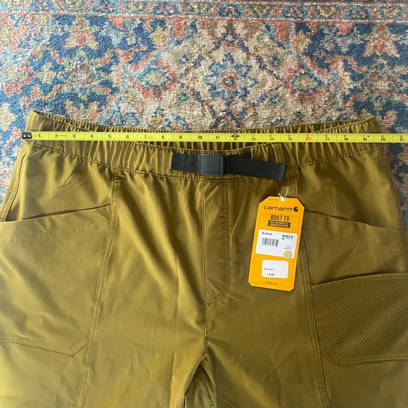 Carhartt Women’s Force Phoenix Cargo Short in Golden Grass - Size XL - Picture 8 of 11